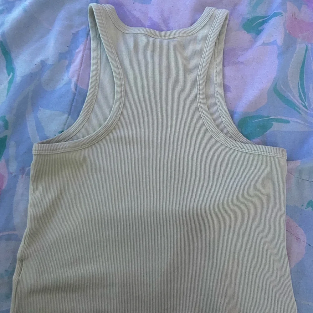 ☾.݁ᛪ༙ Light Yellow Ribbed Tank Top - Picture 2 of 4